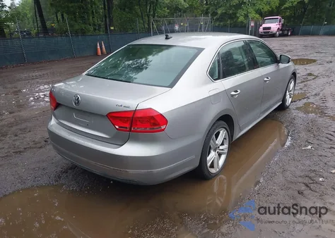 2013 Volkswagen Passat 2.0L Tdi Sel Premium from USA, damaged, VIN 1VWCN7A37DC045616
